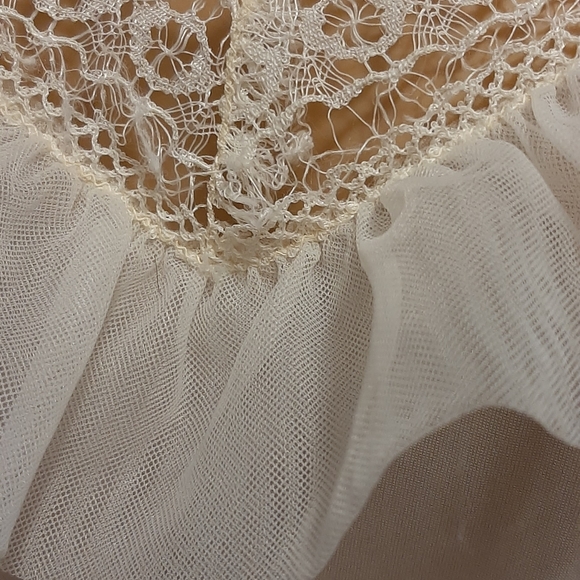 Vintage Vanity Fair Nightgown - Picture 3 of 5